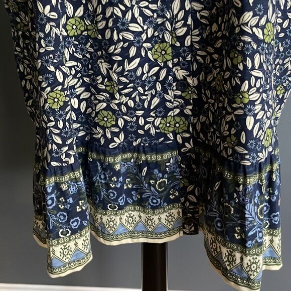Woman Within blue/green/white floral ruffle hem button front scoop neck top. M - Picture 3 of 6